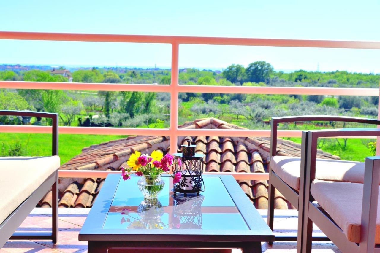 Apartment Domus Lauri أوماغ المظهر الخارجي الصورة